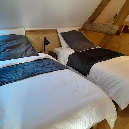 Cinema Dans Le Perche Apartment *